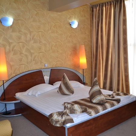 Hotel Helin - Calea Bucuresti Craiova Exterior photo